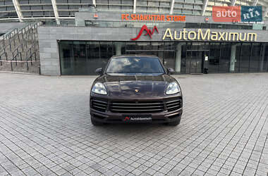 Позашляховик / Кросовер Porsche Cayenne 2018 в 