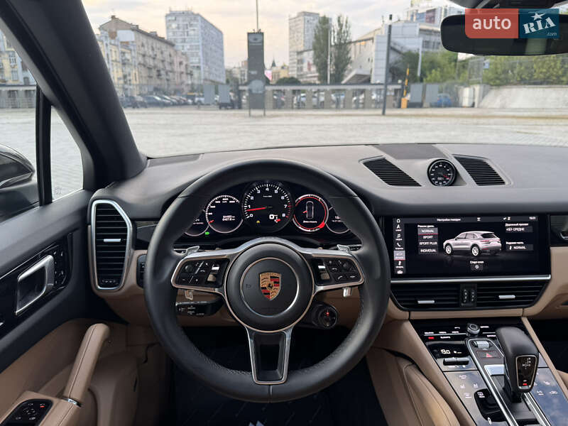 Внедорожник / Кроссовер Porsche Cayenne 2018 в Киеве