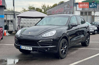 Внедорожник / Кроссовер Porsche Cayenne 2012 в 