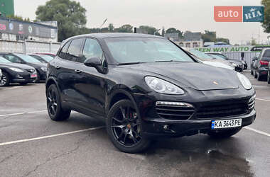 Внедорожник / Кроссовер Porsche Cayenne 2012 в 