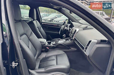 Внедорожник / Кроссовер Porsche Cayenne 2012 в 
