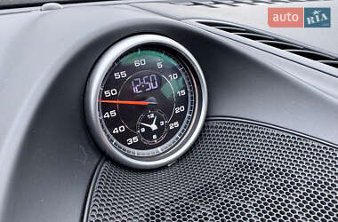 Внедорожник / Кроссовер Porsche Cayenne 2012 в 