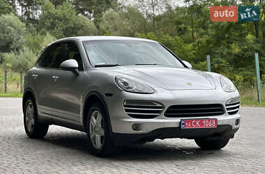 Внедорожник / Кроссовер Porsche Cayenne 2013 в 