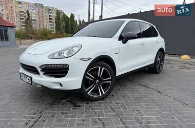 Позашляховик / Кросовер Porsche Cayenne 2012 в 