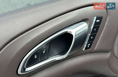 Внедорожник / Кроссовер Porsche Cayenne 2013 в 