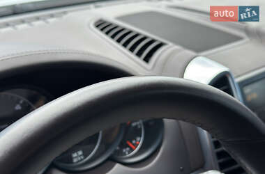 Внедорожник / Кроссовер Porsche Cayenne 2013 в 