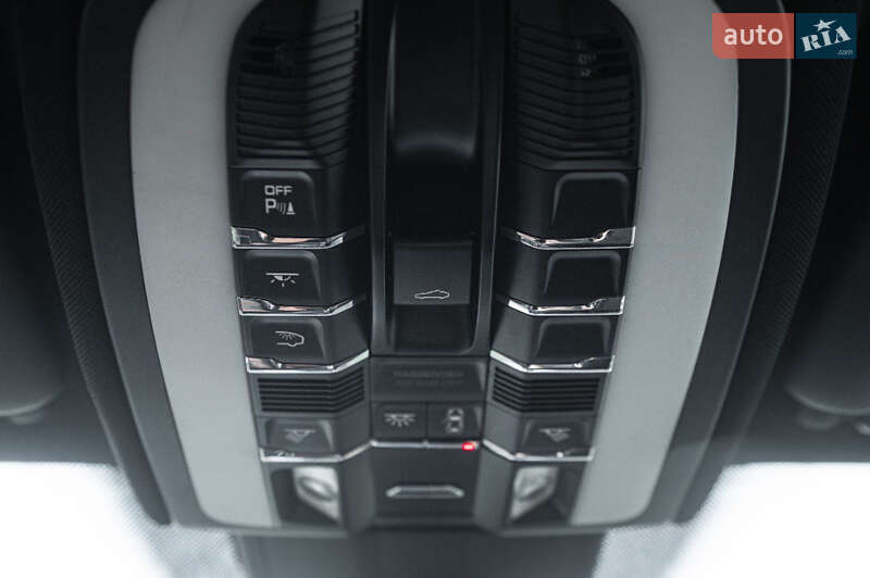 Позашляховик / Кросовер Porsche Cayenne 2010 в Одесі фото 26 Позашляховик / Кросовер Porsche Cayenne 2010 в Одесі