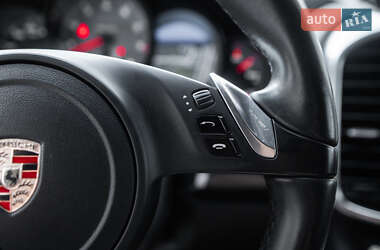 Внедорожник / Кроссовер Porsche Cayenne 2010 в 