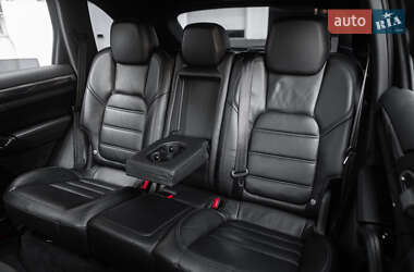 Внедорожник / Кроссовер Porsche Cayenne 2010 в 