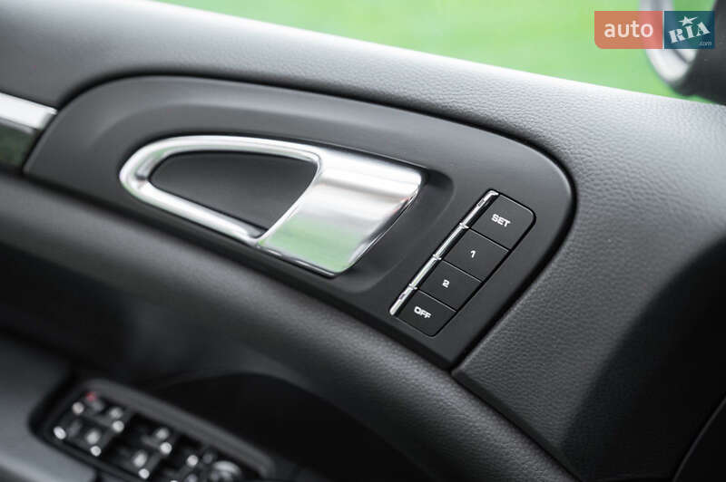 Позашляховик / Кросовер Porsche Cayenne 2010 в Одесі фото 49 Позашляховик / Кросовер Porsche Cayenne 2010 в Одесі