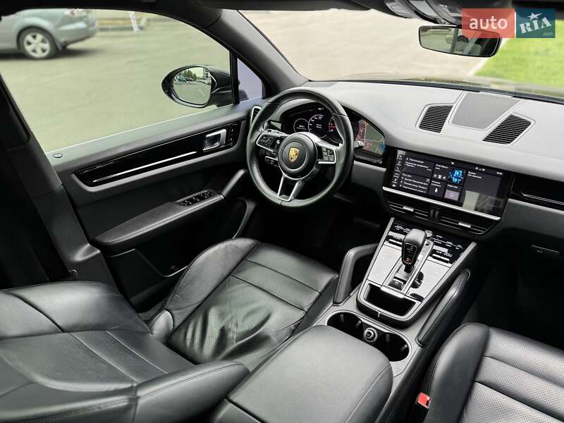 Позашляховик / Кросовер Porsche Cayenne 2018 в Дніпрі фото 18 Позашляховик / Кросовер Porsche Cayenne 2018 в Дніпрі