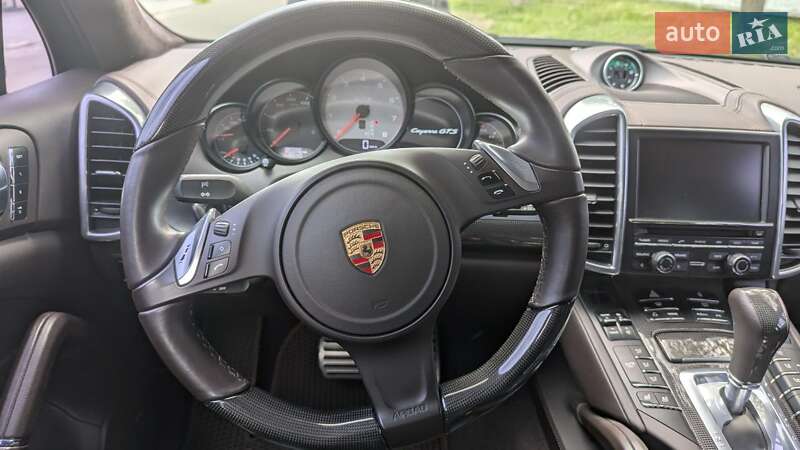 Позашляховик / Кросовер Porsche Cayenne 2012 в Києві