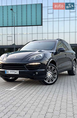Внедорожник / Кроссовер Porsche Cayenne 2011 в 