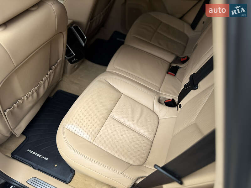Позашляховик / Кросовер Porsche Cayenne 2010 в Тернополі фото 60 Позашляховик / Кросовер Porsche Cayenne 2010 в Тернополі