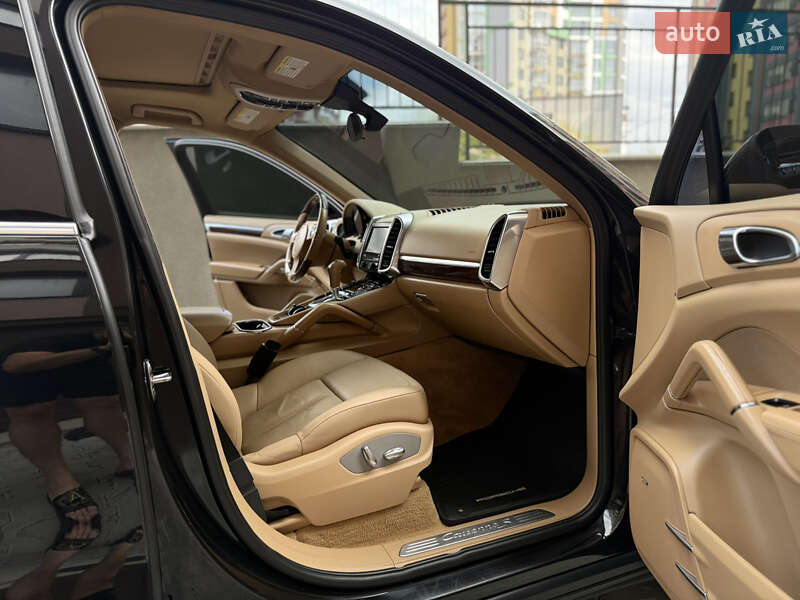 Позашляховик / Кросовер Porsche Cayenne 2010 в Тернополі фото 72 Позашляховик / Кросовер Porsche Cayenne 2010 в Тернополі