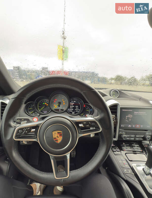 Позашляховик / Кросовер Porsche Cayenne 2017 в Києві фото 12 Позашляховик / Кросовер Porsche Cayenne 2017 в Києві