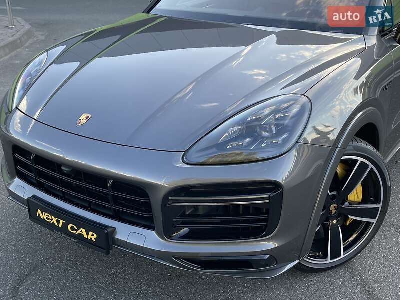 Позашляховик / Кросовер Porsche Cayenne 2019 в Києві