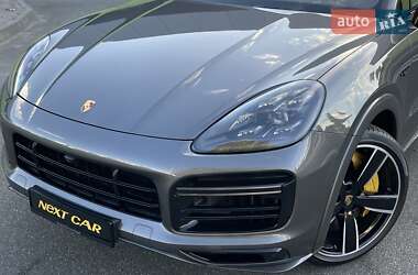 Внедорожник / Кроссовер Porsche Cayenne 2019 в 