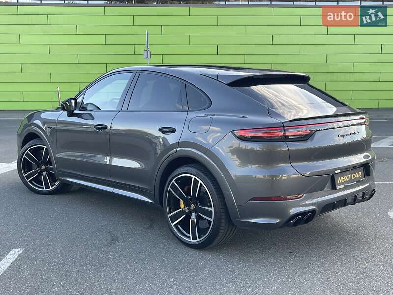 Позашляховик / Кросовер Porsche Cayenne 2019 в Києві