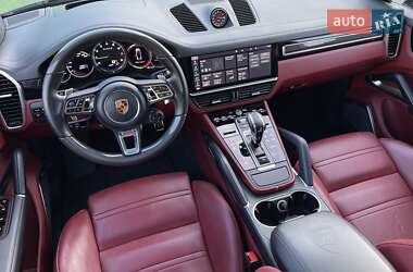 Внедорожник / Кроссовер Porsche Cayenne 2019 в 
