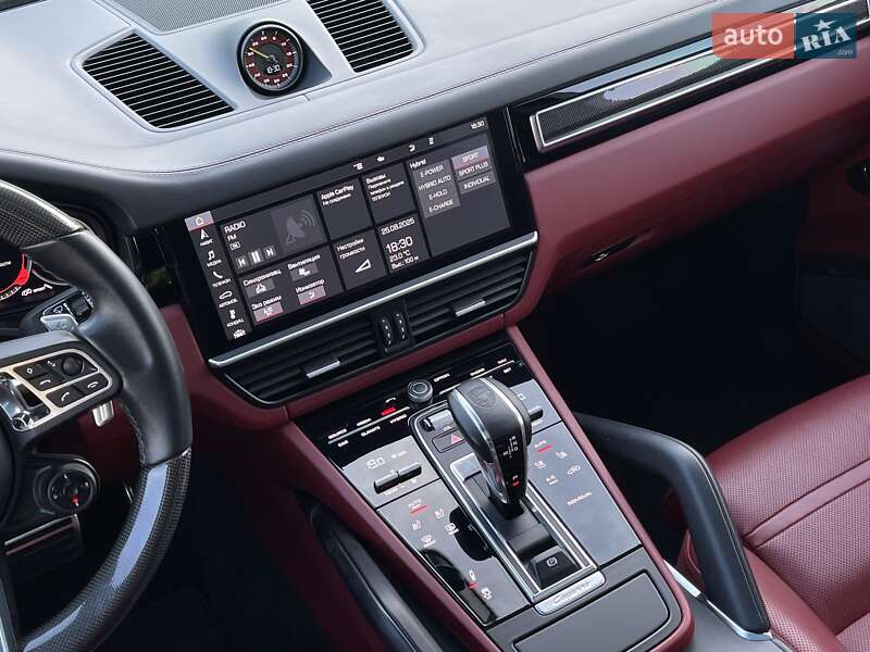 Позашляховик / Кросовер Porsche Cayenne 2019 в Києві