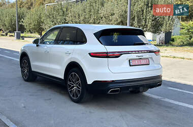 Позашляховик / Кросовер Porsche Cayenne 2018 в 