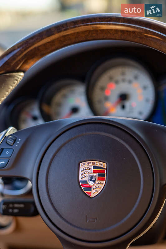 Внедорожник / Кроссовер Porsche Cayenne 2012 в Днепре