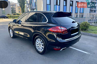 Внедорожник / Кроссовер Porsche Cayenne 2011 в 