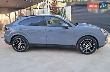 Внедорожник / Кроссовер Porsche Cayenne 2023 в 