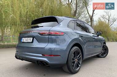 Позашляховик / Кросовер Porsche Cayenne 2019 в Кривому Розі