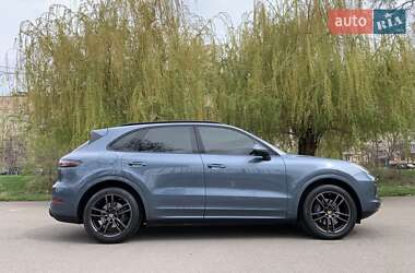 Внедорожник / Кроссовер Porsche Cayenne 2019 в 