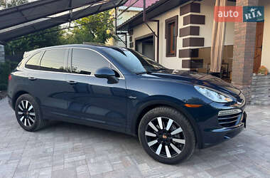 Внедорожник / Кроссовер Porsche Cayenne 2013 в 