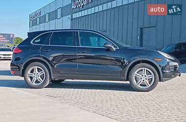 Внедорожник / Кроссовер Porsche Cayenne 2014 в 