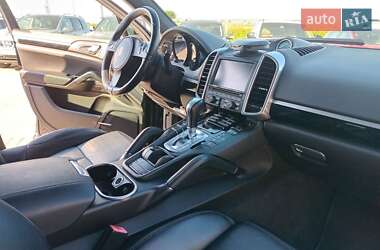 Внедорожник / Кроссовер Porsche Cayenne 2014 в 