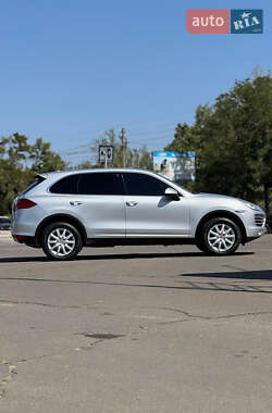 Внедорожник / Кроссовер Porsche Cayenne 2011 в 
