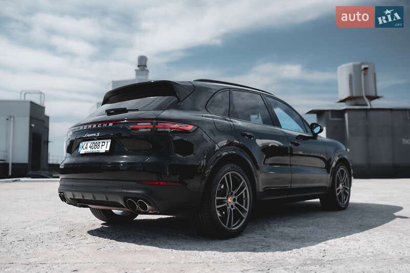 Позашляховик / Кросовер Porsche Cayenne 2017 в Києві