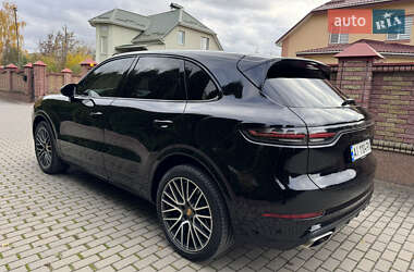 Внедорожник / Кроссовер Porsche Cayenne 2019 в 