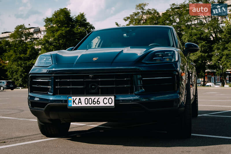 Позашляховик / Кросовер Porsche Cayenne 2024 в 