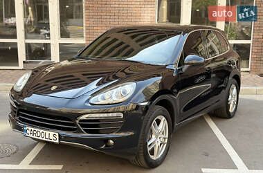 Позашляховик / Кросовер Porsche Cayenne 2011 в 
