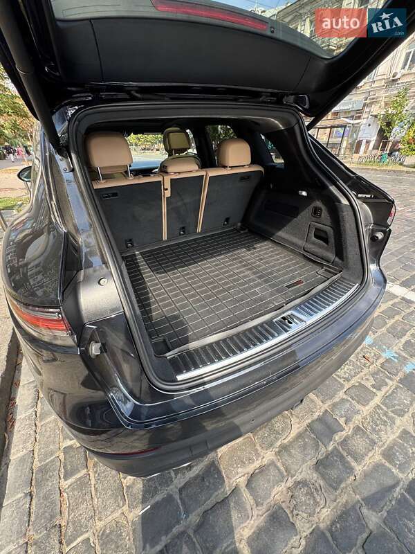 Внедорожник / Кроссовер Porsche Cayenne 2022 в Киеве фото 22 Внедорожник / Кроссовер Porsche Cayenne 2022 в Киеве