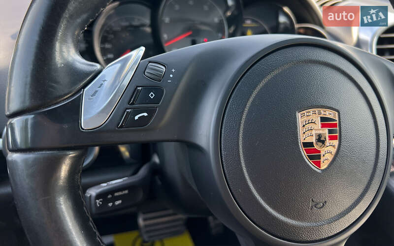 Внедорожник / Кроссовер Porsche Cayenne 2011 в Львове