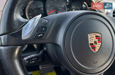 Позашляховик / Кросовер Porsche Cayenne 2011 в 