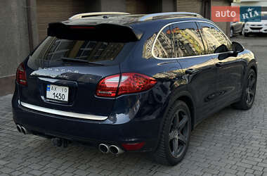 Внедорожник / Кроссовер Porsche Cayenne 2010 в 