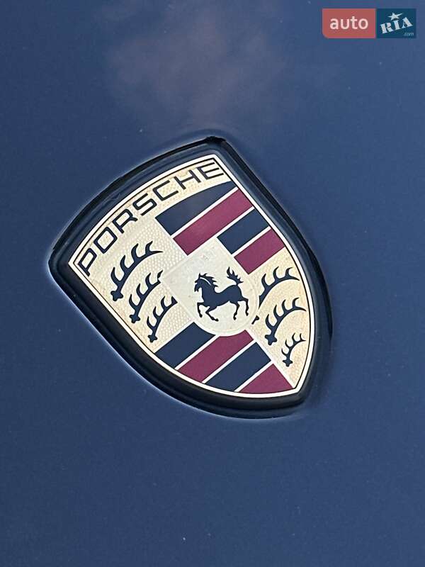 Позашляховик / Кросовер Porsche Cayenne 2011 в Любешові