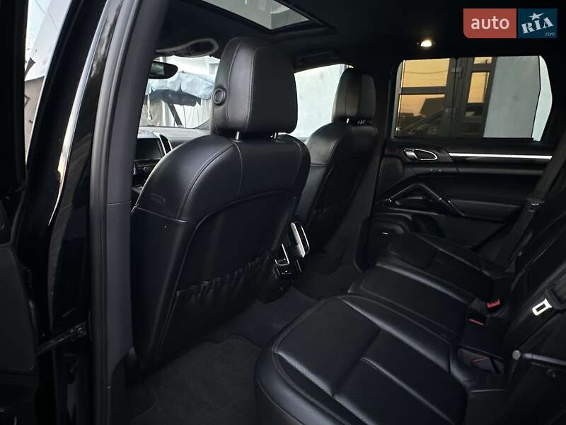 Внедорожник / Кроссовер Porsche Cayenne 2011 в Любешове фото 68 Внедорожник / Кроссовер Porsche Cayenne 2011 в Любешове