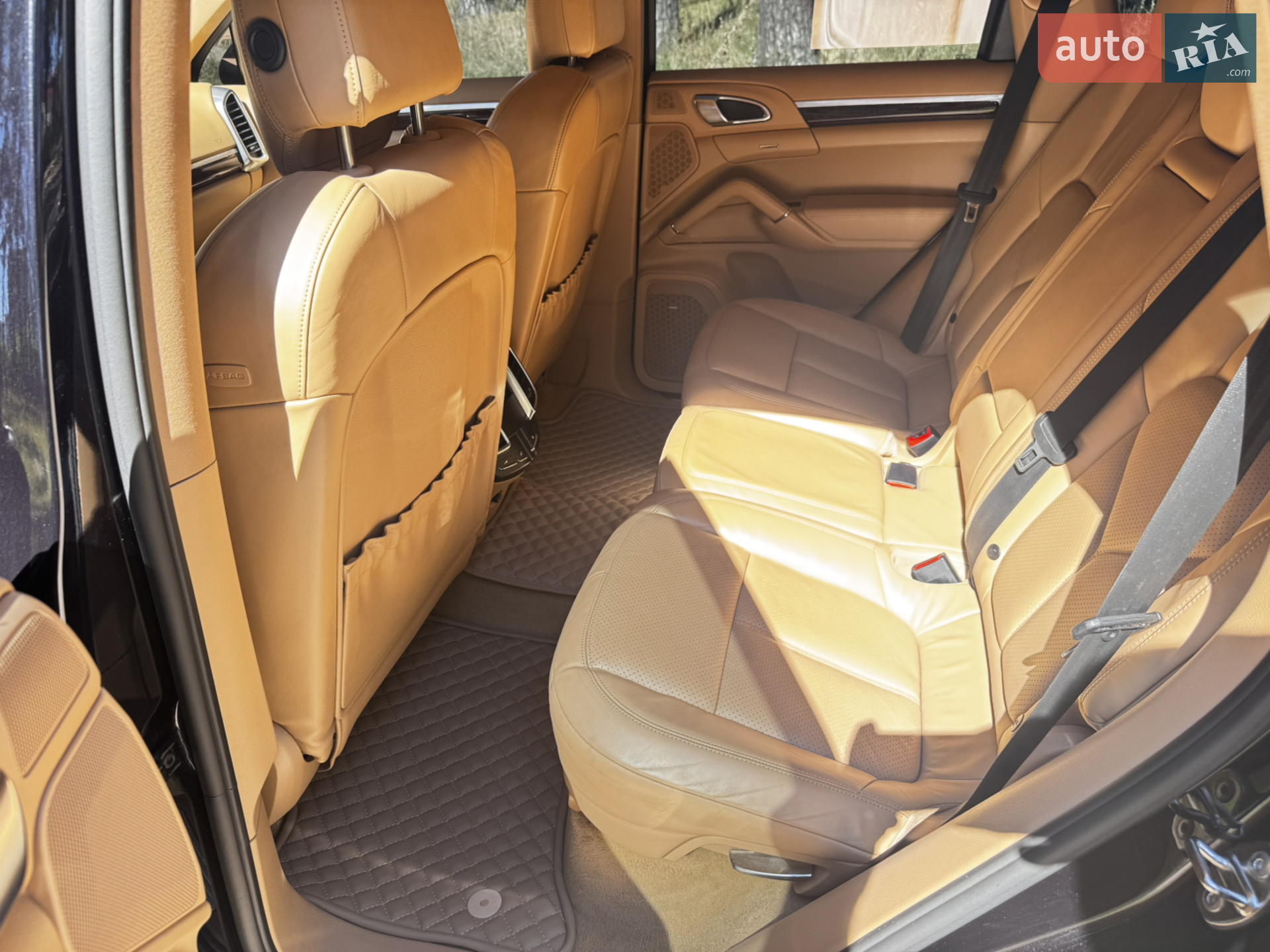 2011 Porsche Cayenne - мініатюра 12