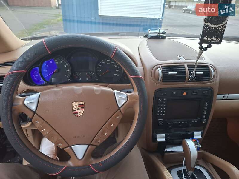 Позашляховик / Кросовер Porsche Cayenne 2006 в Києві