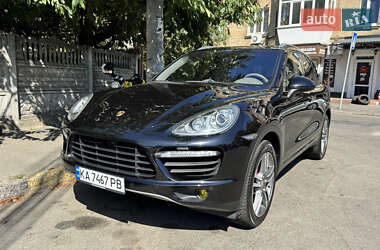 Внедорожник / Кроссовер Porsche Cayenne 2010 в 