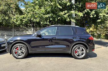 Позашляховик / Кросовер Porsche Cayenne 2010 в Києві
