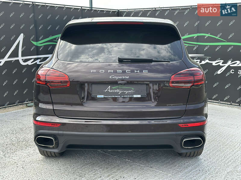 Позашляховик / Кросовер Porsche Cayenne 2016 в Києві
